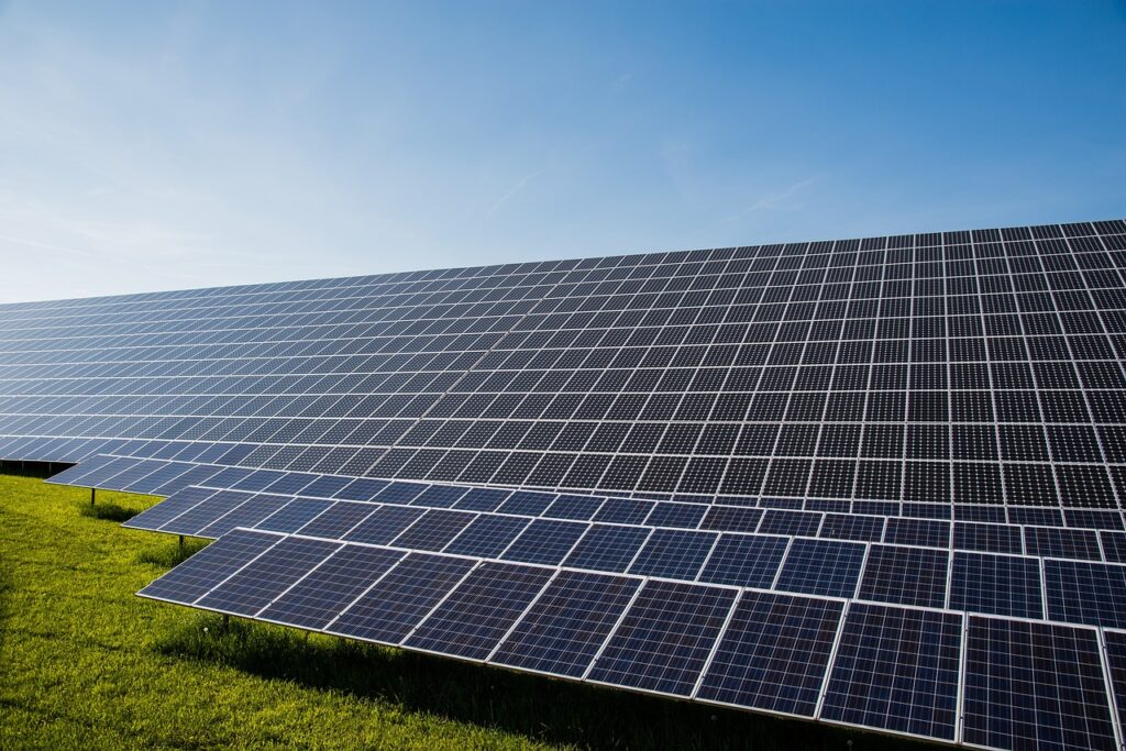 太陽光発電の比較方法とはどのようなものか？