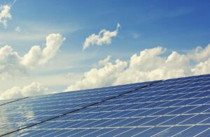 太陽光発電投資の回収期間はどれくらい？