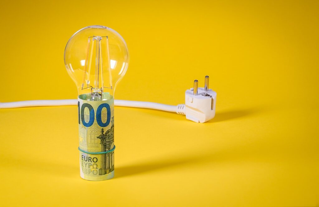 電気代を節約するための口コミはどこで見つけられる？