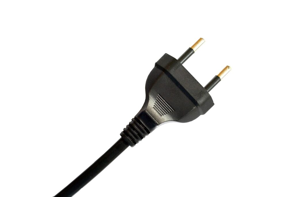 家庭の電気料金の平均はどれくらい？